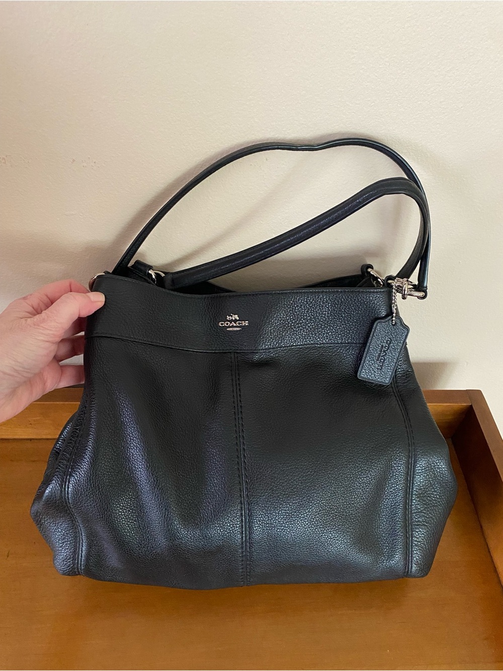 COACH Authentic Black F57545 Lexy Pebble
Leather Shoulder Bag purse